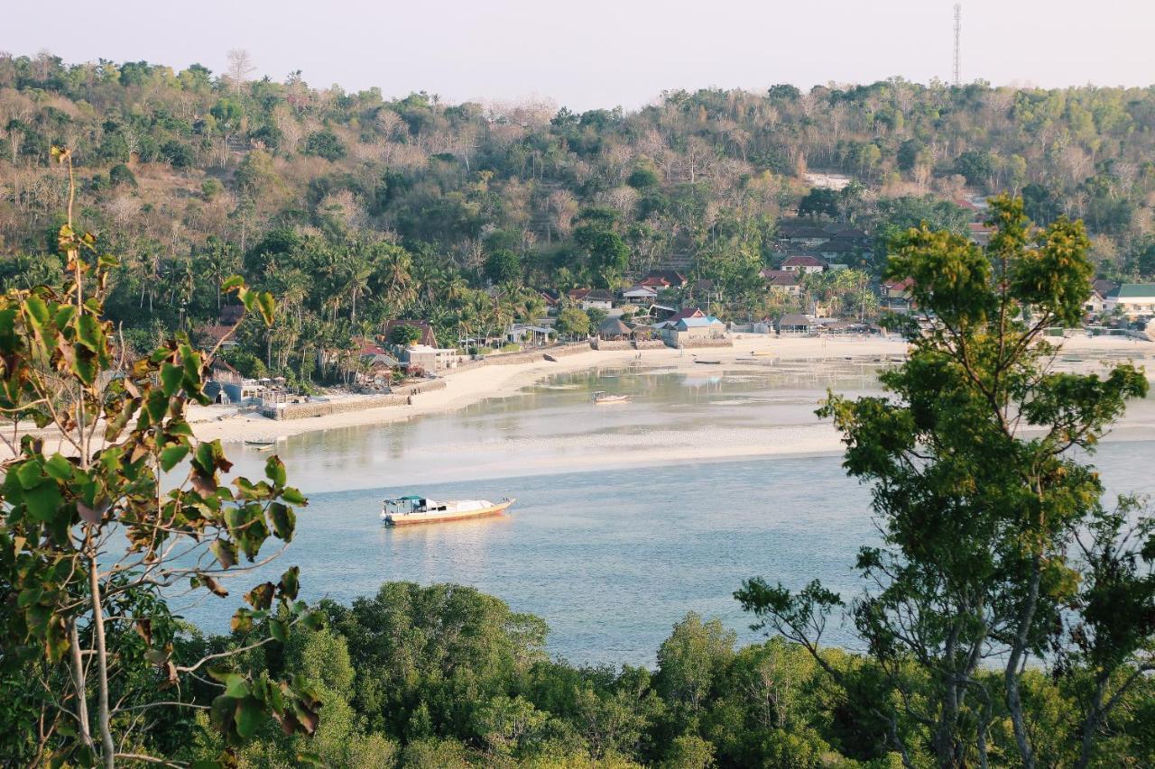Lanussa Hill Villa نوسا ليمبونغان المظهر الخارجي الصورة
